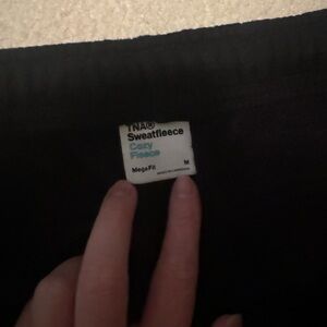 Aritzia cargo sweatpants